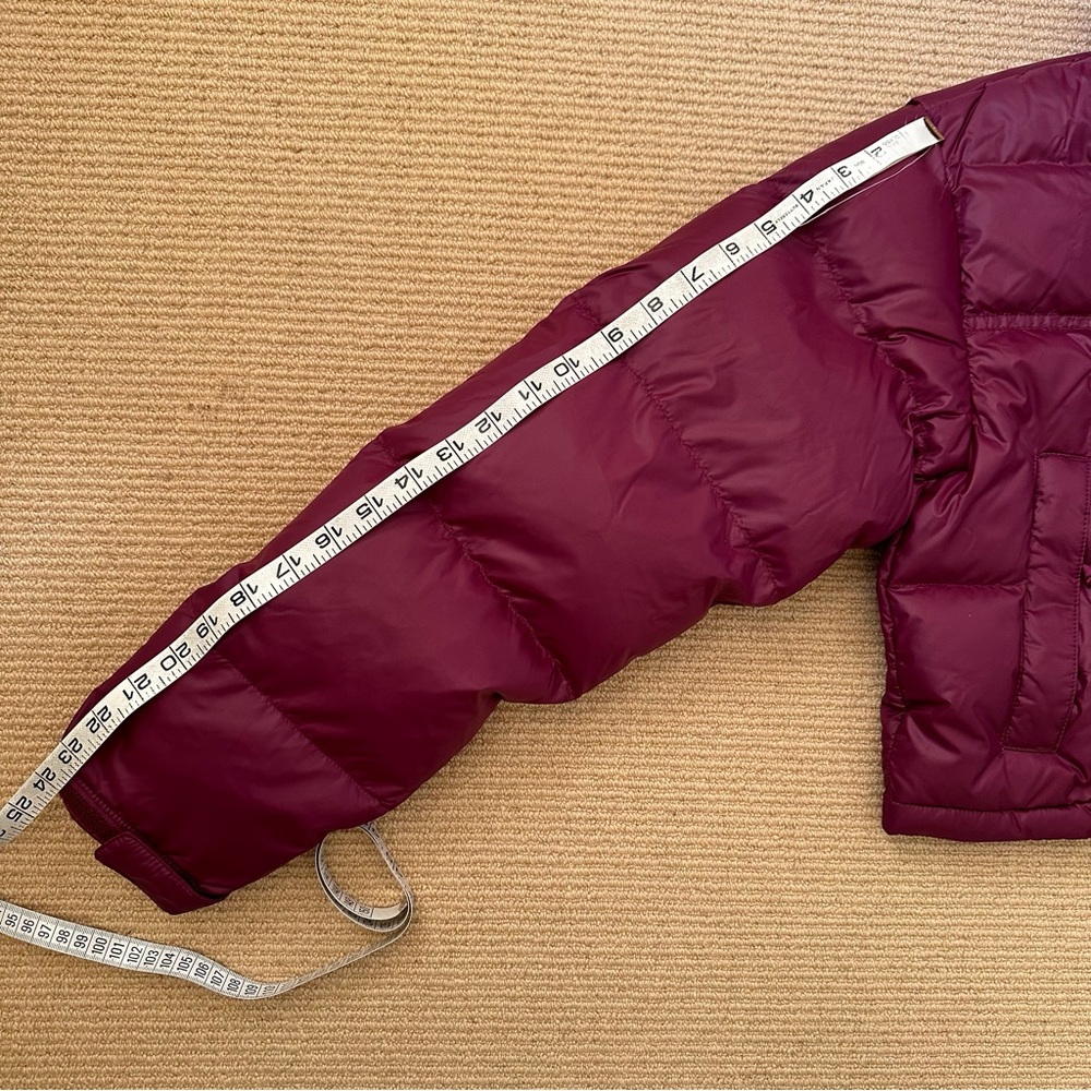 The North Face Women's Plum Cropped Puffer Jacket - Picture 7 of 7